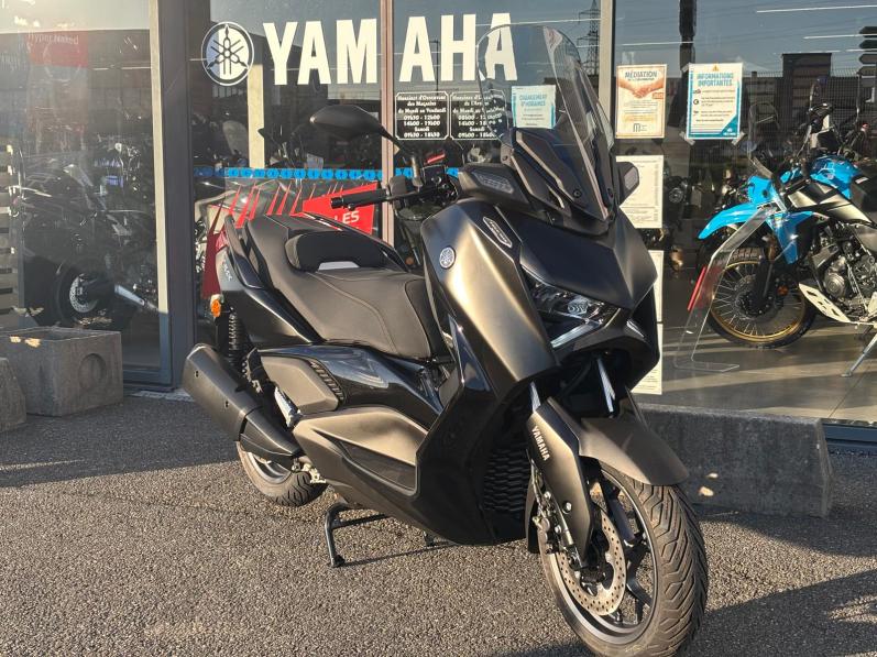 YAMAHA XMAX 300 Tech Max