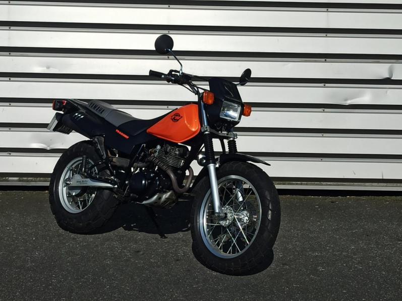 YAMAHA TW 125