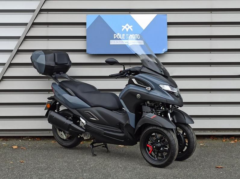 YAMAHA TRICITY 300