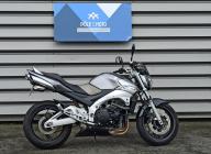 SUZUKI GSR 600
